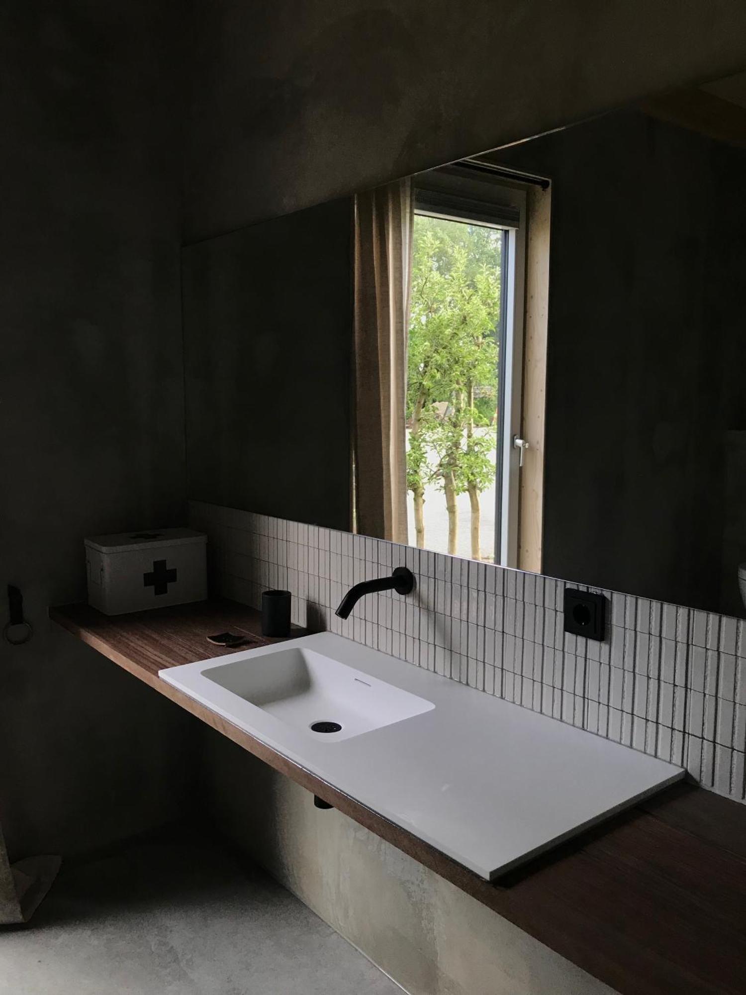 克拉亨堡Bed En Brood In De Kapschuur - Boerderij De Zuiderkrib住宿加早餐旅馆 外观 照片