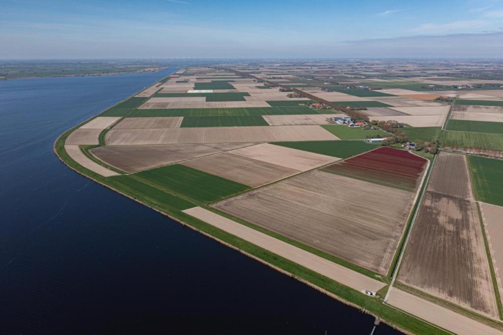 克拉亨堡Bed En Brood In De Kapschuur - Boerderij De Zuiderkrib住宿加早餐旅馆 外观 照片