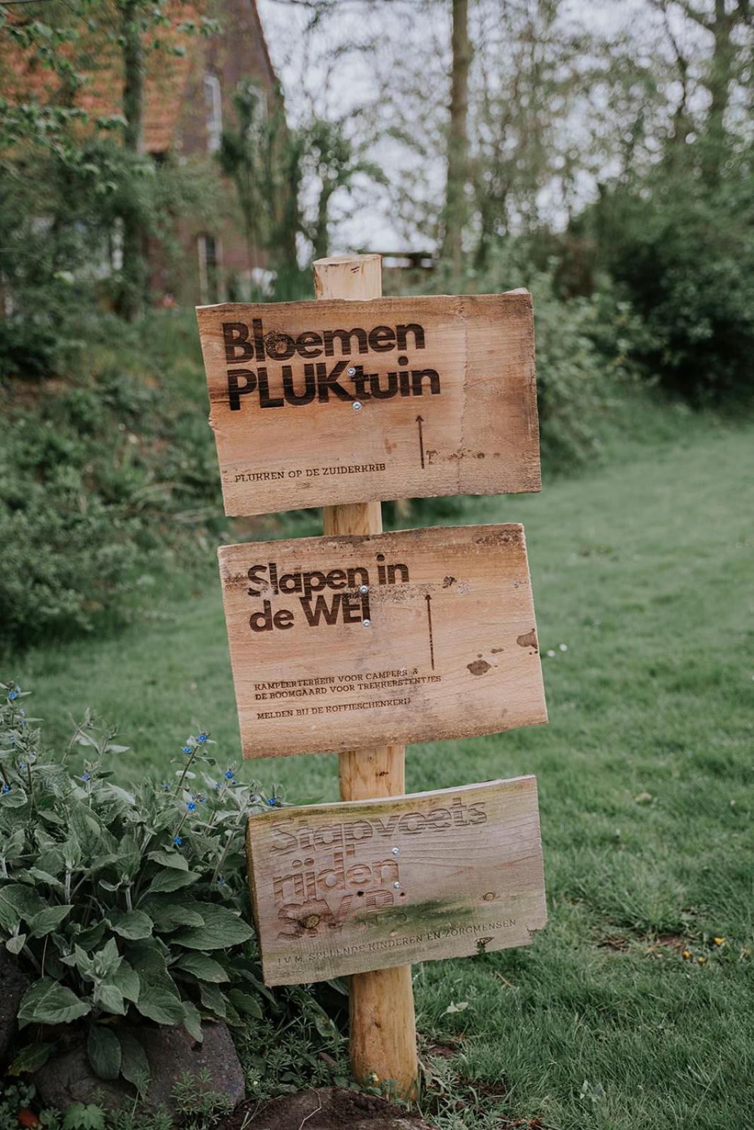 克拉亨堡Bed En Brood In De Kapschuur - Boerderij De Zuiderkrib住宿加早餐旅馆 外观 照片